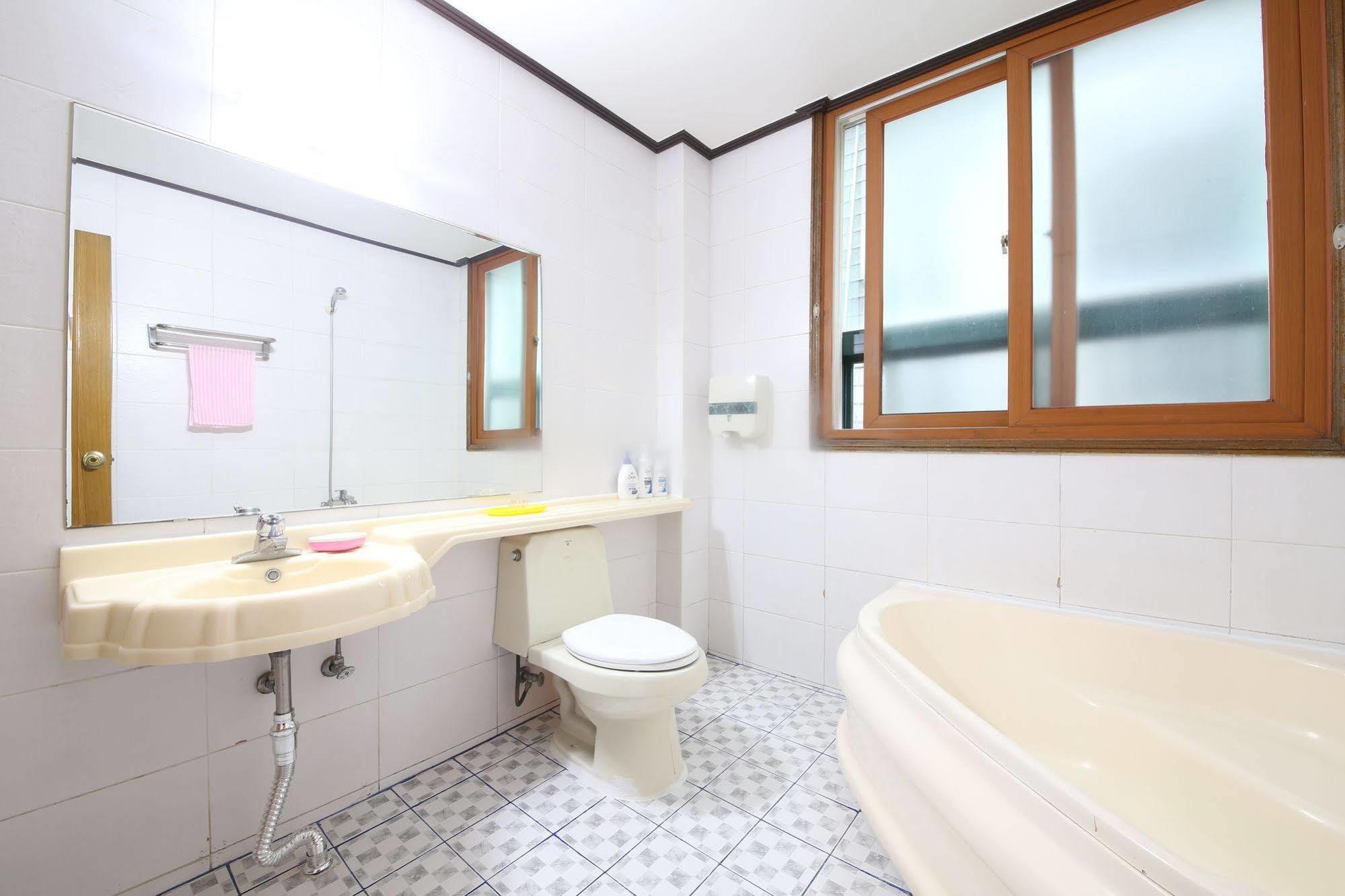 Theme Motel Mokpo Εξωτερικό φωτογραφία